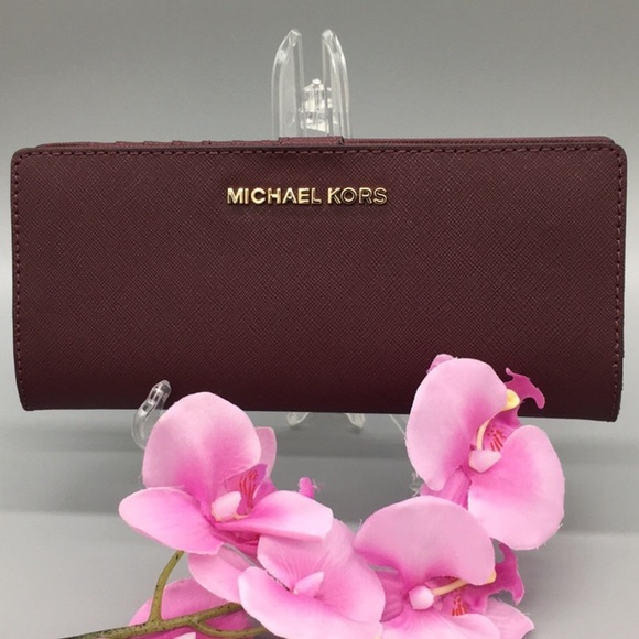 Michael Kors Jet Set Travel Md Flt Slm Bfld Merlot - Picture 9 of 16